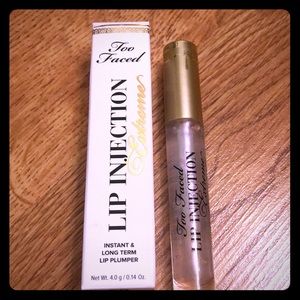 ⭐️Too Faced Lip Injection Extreme Lip Plumper